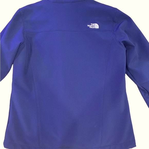 North Face women’s size M jacket - Picture 2 of 7